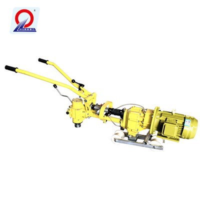 Zərbə açarı dəmir yolu